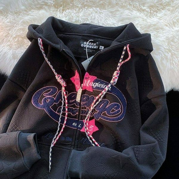 American Retro Oversized Zipper Hoodie with Embroidery | Trendy Hip Hop Soft Grunge Sweatshirt | Y2K Goth Print Hoodie

Optimized Title: Embroidered American Retro