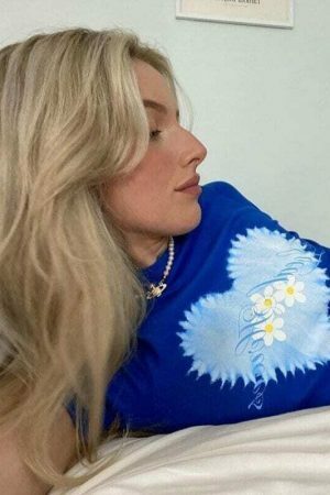 Blue Heart Print Y2K Crop Tee | Streetwear Aesthetic Daisy T-shirt Women's Cute E-Girl Top