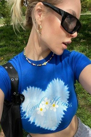 Blue Heart Print Y2K Crop Tee | Streetwear Aesthetic Daisy T-shirt Women's Cute E-Girl Top