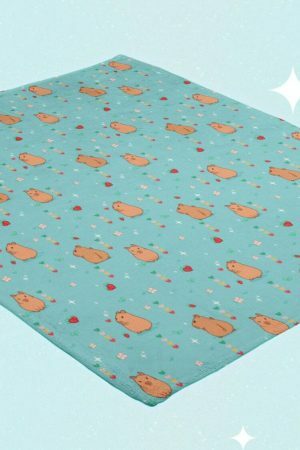 Capybara Strawberry Plush Blanket - Y2K Streetwear Cozy Throw