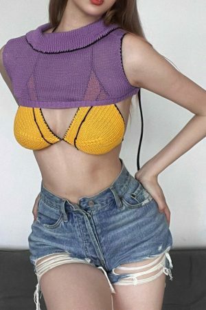 Charming Y2K Streetwear Navel-Exposed Vest for Confident Women