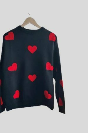 Chic Embroidery Knit Sweater: Love Heart Pullover, Loose Fit Top, Thick Winter Jumper