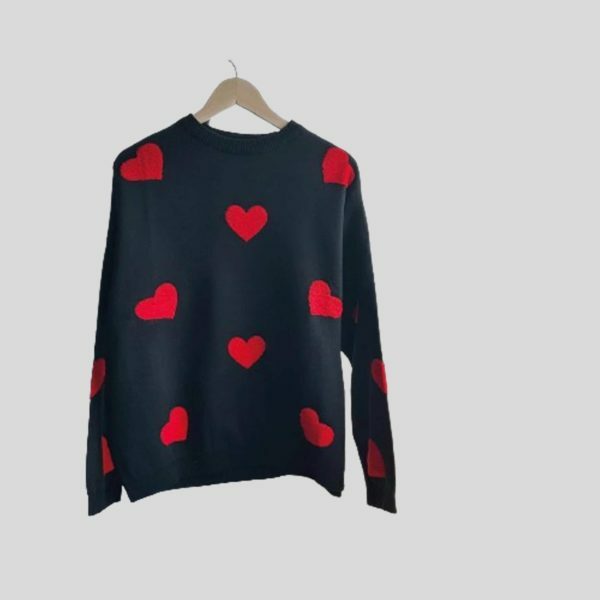 Chic Embroidery Knit Sweater: Love Heart Pullover, Loose Fit Top, Thick Winter Jumper