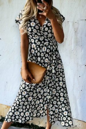 Daisy Flower Print V-Neck Midi Dress - Y2K Streetwear Aesthetic