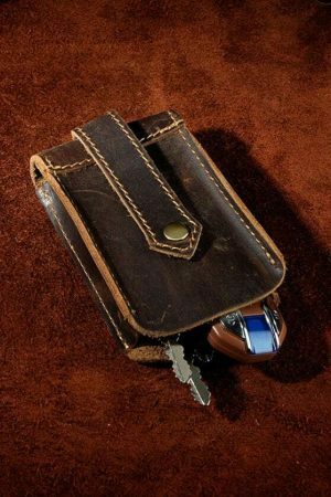 Handmade Leather Key Holder with Pull Strap and Keychain