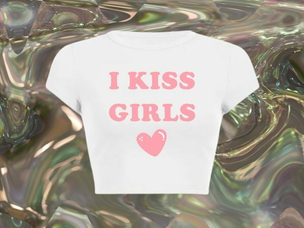 I Kiss Girls Y2K Slogan Crop Tee 90s Aesthetic Baddie Graphic T-Shirt