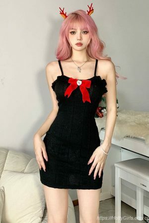 Kawaii Y2K Bodycon Knitted Dress with Feather Hairball Cardigan