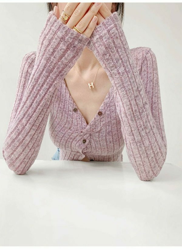 Lilac Ribbed Knitted V-Neck Top with Closed Button and Frills