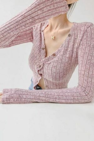 Lilac Ribbed Knitted V-Neck Top with Closed Button and Frills