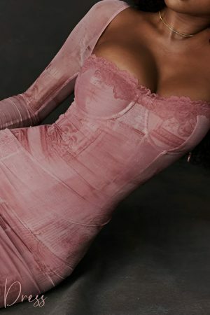 Pink Lace-Up Back Square Neck Tulle Long Sleeve Cocktail Dress