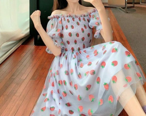 Strawberry Lace Chiffon Sweet Dress with Casual Puff Sleeve for Women