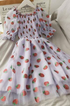 Strawberry Lace Chiffon Sweet Dress with Casual Puff Sleeve for Women