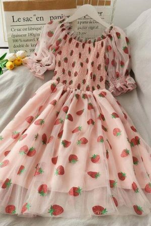 Strawberry Lace Chiffon Sweet Dress with Casual Puff Sleeve for Women