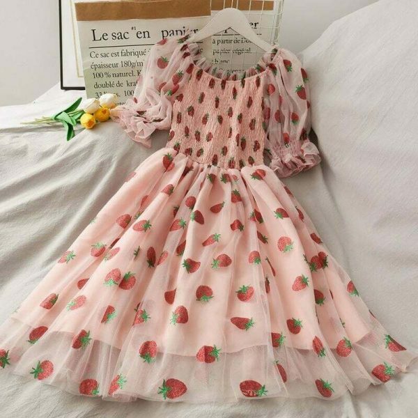 Strawberry Lace Chiffon Sweet Dress with Casual Puff Sleeve for Women