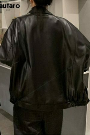 Vintage Black Leather Jacket with Oversized Fit and Y2K Zipper Closure