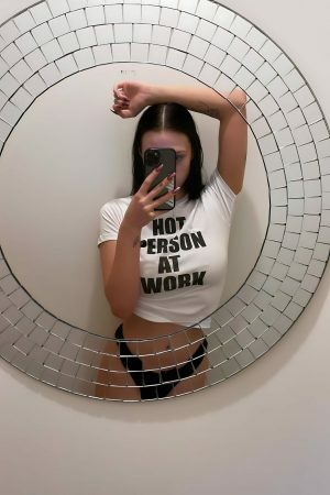 Y2K Angel Baby Hot Person At Work Crop Top - Slogan Tee