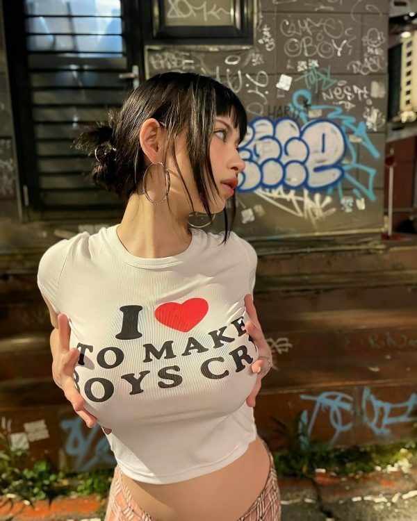 Y2K Angel Baby I Heart Boys Cry Crop Top - Funny Streetwear Tee