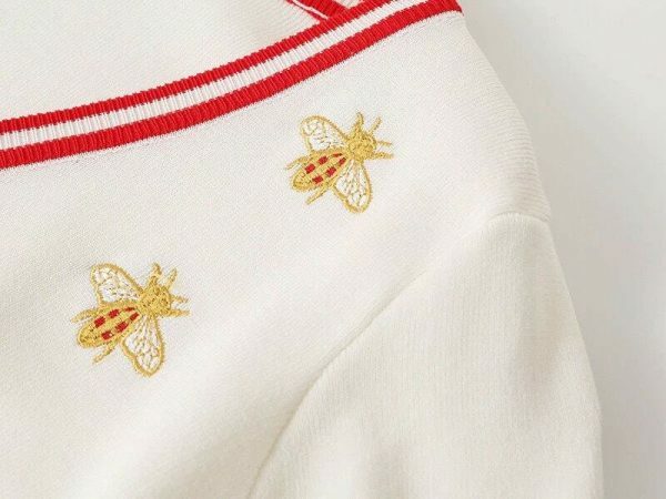 Y2K Bee Embroidery Streetwear Cardigan Sweater