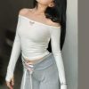 Y2K Chic Off-Shoulder Long Sleeve Korean Style T-Shirt for Spring/Autumn Collection