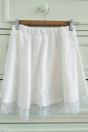 Y2K Coquette Dollette White Faux Fur Streetwear Skirt