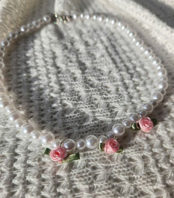 Y2K Fairycore Beaded Necklace, Coquette Aesthetic White Pearl Roses Choker, Rave Festival Birthday Jewelry