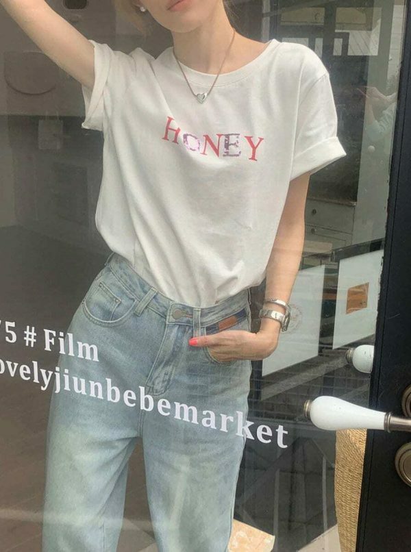 Y2K Honey Text Graphic Box T-shirt in Korean Streetwear Style