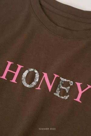 Y2K Honey Text Graphic Box T-shirt in Korean Streetwear Style