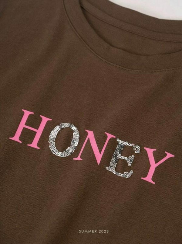 Y2K Honey Text Graphic Box T-shirt in Korean Streetwear Style