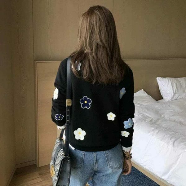 Y2K Korean Floral Embroidery Harajuku Daisy Streetwear Sweater