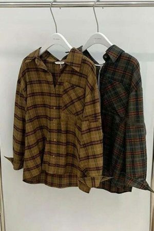 Y2K Oversize Plaid Vintage Shirt for Dark Academia & Grunge Streetwear