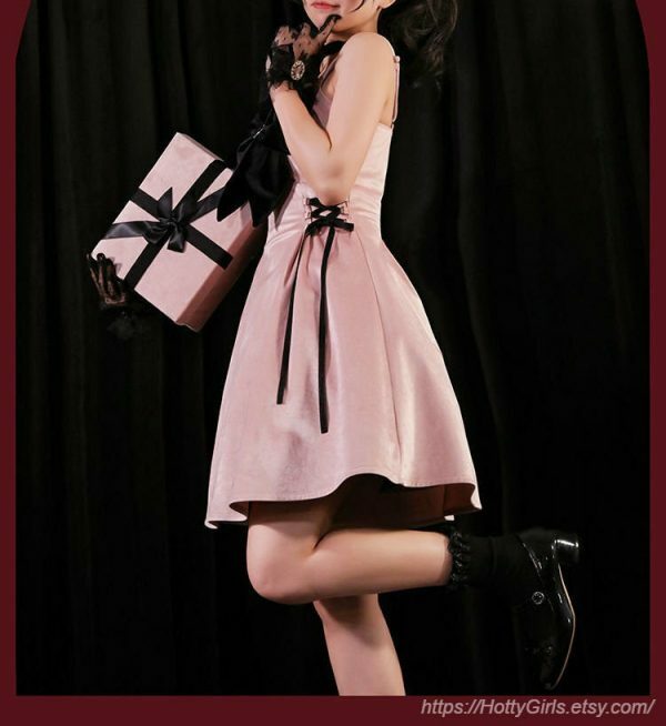 Y2K Sleeveless Lolita Dress with Kawaii Aesthetic