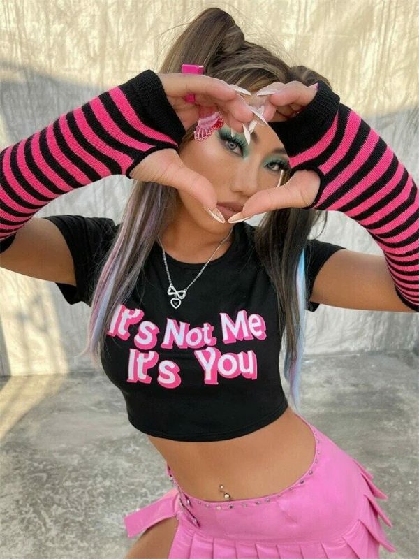 Y2K Slogan Crop Tee - It's You, Not Me - 2000s Text T-shirt - 90s Aesthetic Streetwear - Kawaii Girl Fashion