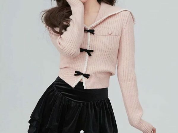 Y2K Streetwear Bow Buttoned Sweater