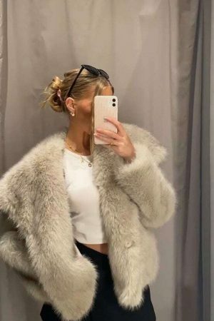 Y2K Streetwear Fur Coat for Women - Cropped Fluffy Jacket