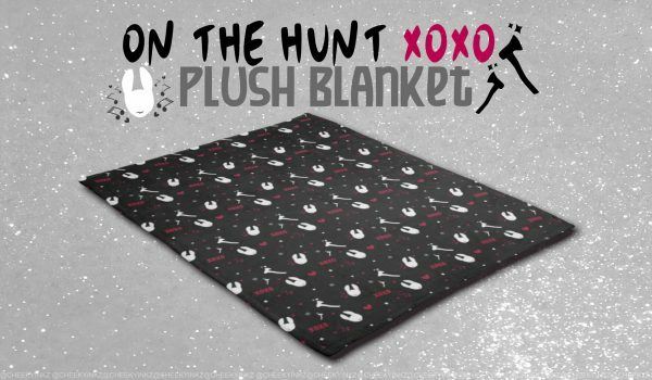 Y2K Streetwear Huntress Velveteen Plush Blanket - Soft Black Throw Cozy Cover