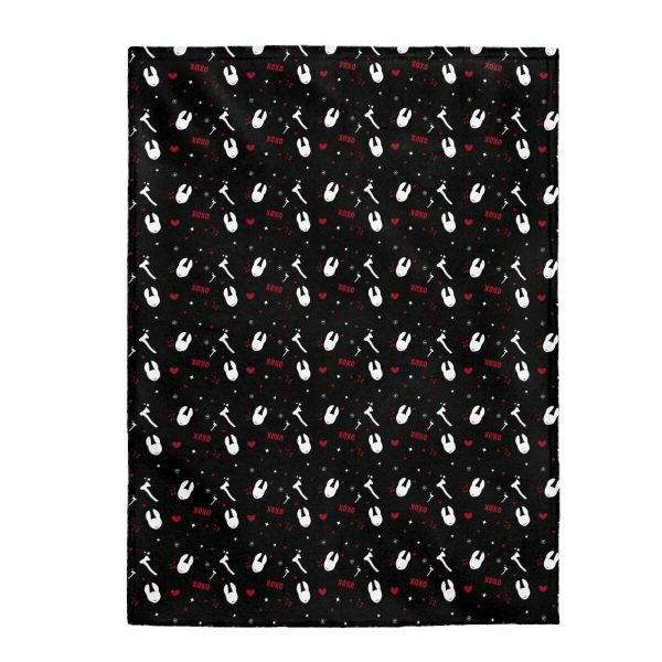 Y2K Streetwear Huntress Velveteen Plush Blanket - Soft Black Throw Cozy Cover