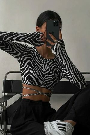 Y2K Streetwear Turtleneck Crop Top for Women