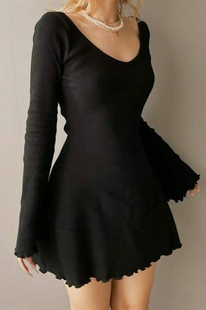 Y2K Streetwear V-Neck Irregular Hem Knit Dress Slim Fit