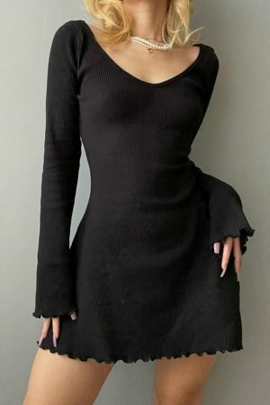 Y2K Streetwear V-Neck Irregular Hem Knit Dress Slim Fit