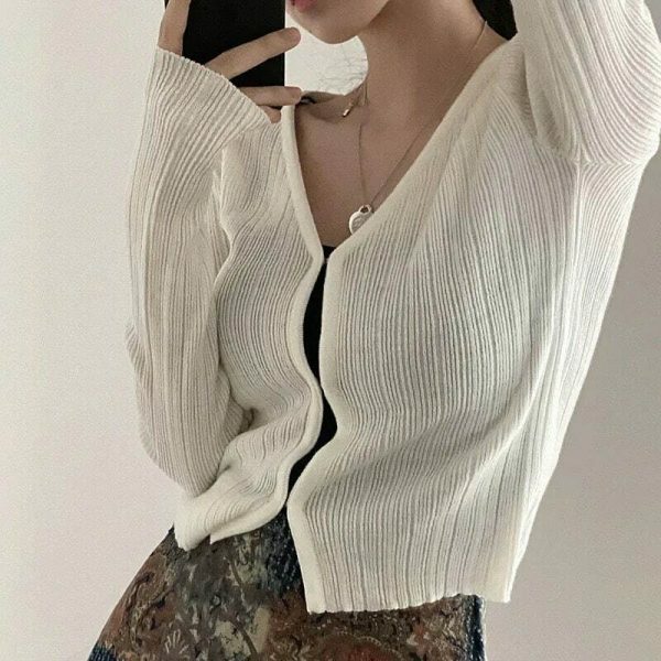 Y2K Textured V-Neck Cropped Cardigan