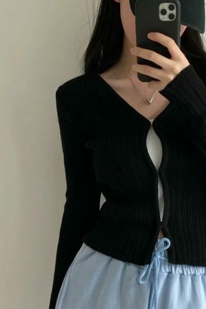 Y2K Textured V-Neck Cropped Cardigan