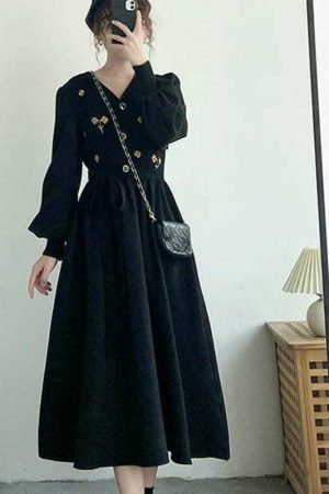 Y2K Vintage Knitted Sweater Midi Dress for Dark Academia Streetwear