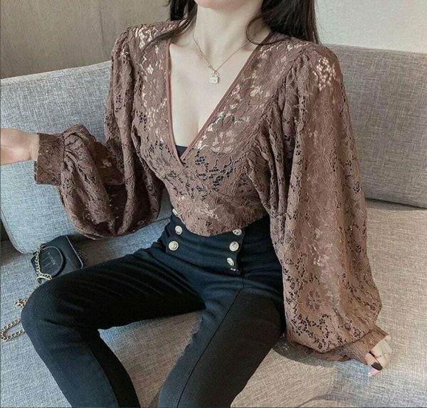 Y2K Vintage Lace Blouse with Lantern Sleeves