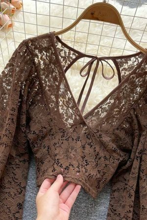 Y2K Vintage Lace Blouse with Lantern Sleeves