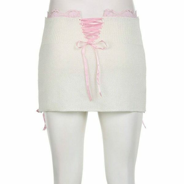 Y2K White Knitted Mini Skirt with Bow Trim & Back Slit