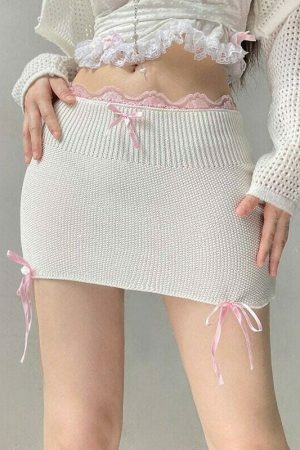 Y2K White Knitted Mini Skirt with Bow Trim & Back Slit