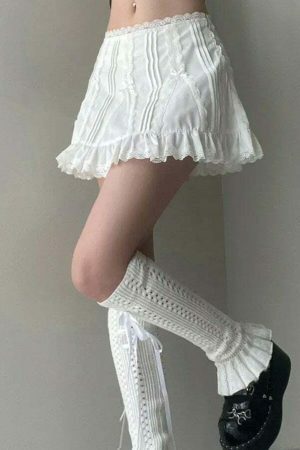 Y2K White Lace Mini Skirt - Preppy Kawaii Streetwear Aesthetic