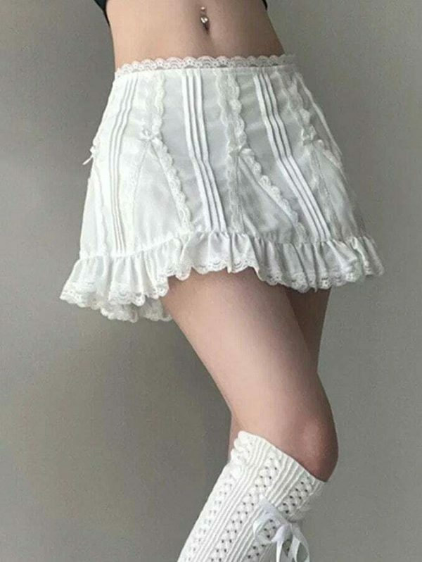 Y2K White Lace Mini Skirt - Preppy Kawaii Streetwear Aesthetic