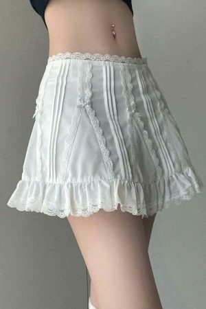 Y2K White Lace Mini Skirt - Preppy Kawaii Streetwear Aesthetic