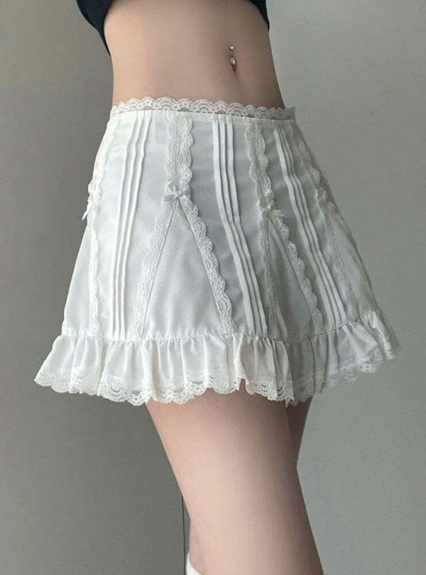 Y2K White Lace Mini Skirt - Preppy Kawaii Streetwear Aesthetic